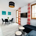Everysky Nad Lomnica 15-15a *