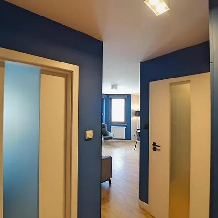 Everysky Nad łomnicą 15-15a *