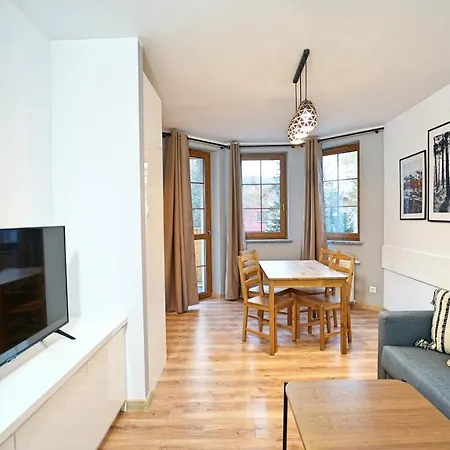 Apartment Everysky Nad Lomnica 15-15a