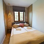 Apartment Everysky Nad Lomnica 15-15a