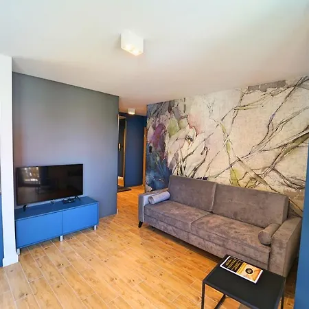 Lejlighed Everysky Nad Lomnica 15-15a *