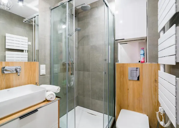 Everysky Nad Lomnica 15-15a *