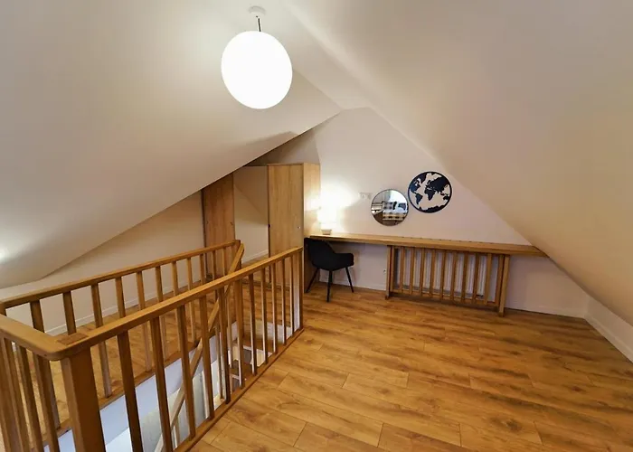 Everysky Nad Lomnica 15-15a